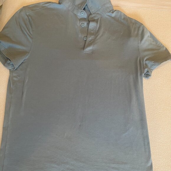 Lululemon Polo Shirt Sz Small Gray Light Blue Short Sleeve Tech Light Shirt - Picture 3 of 7